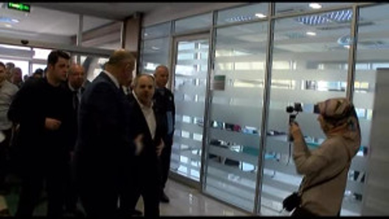 Bakan Kılıç, Tekkeköy Belediyesi Yeni Hizmet Binasını Gezdi