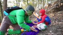 Frozen Elsa vs Spiderman Baby SAW Horde Zombies! Joker Hulk Become Zombie Bite Superheroes