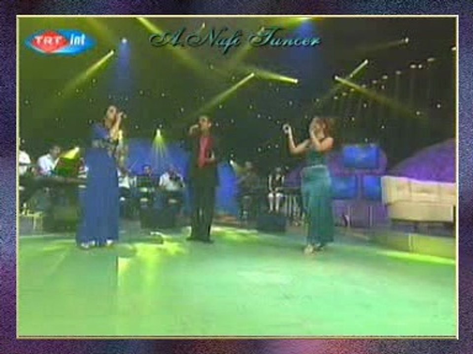 Münevver ÖZDEMİR & Tuncay KEMERTAŞ & Sevcan ORHAN - Esti Baharın Nesimi