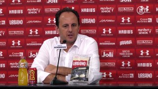 Rogério Ceni diz que gols sofridos ainda incomodam, mas vê melhora