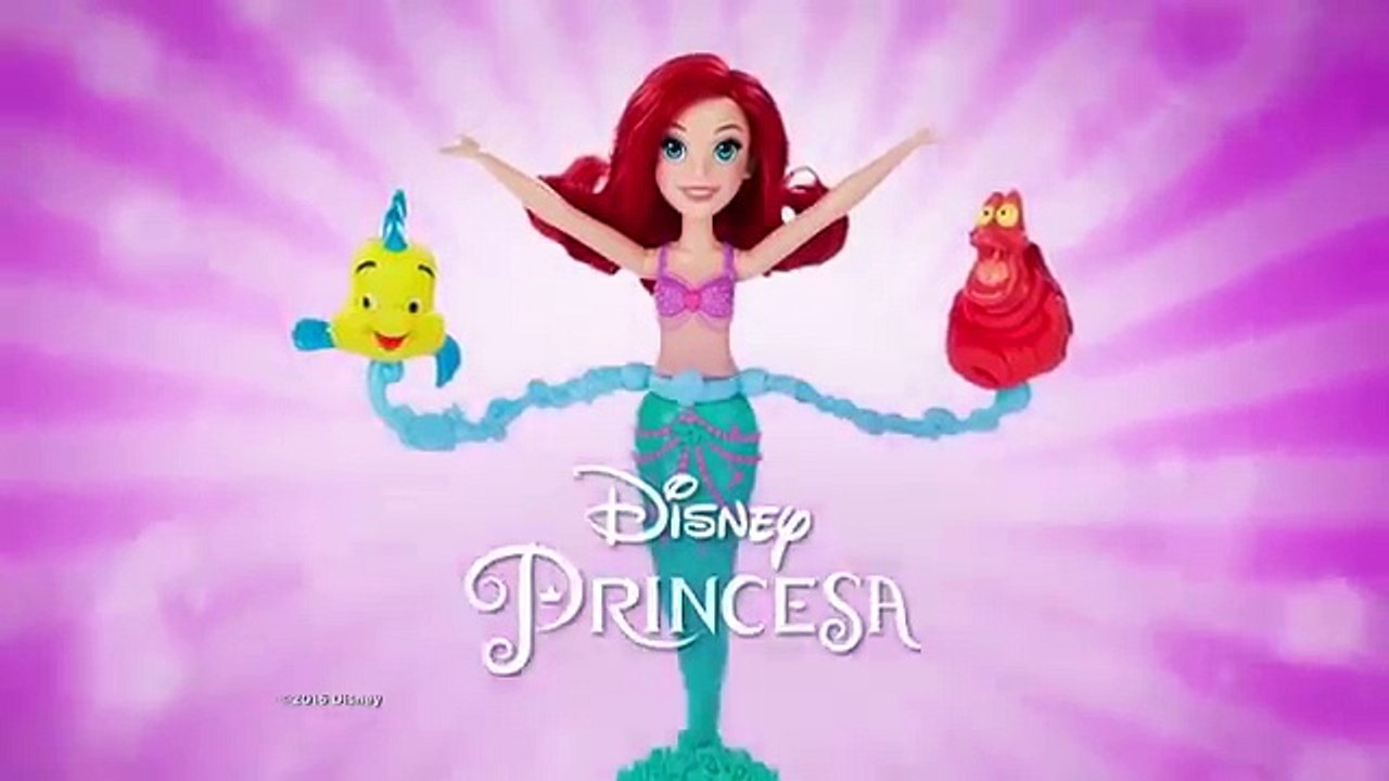 Hasbro - Disney Princesa - Ariel en el Agua / Pływająca Arielka ze Zwierzakami - B5308 - TV Toys