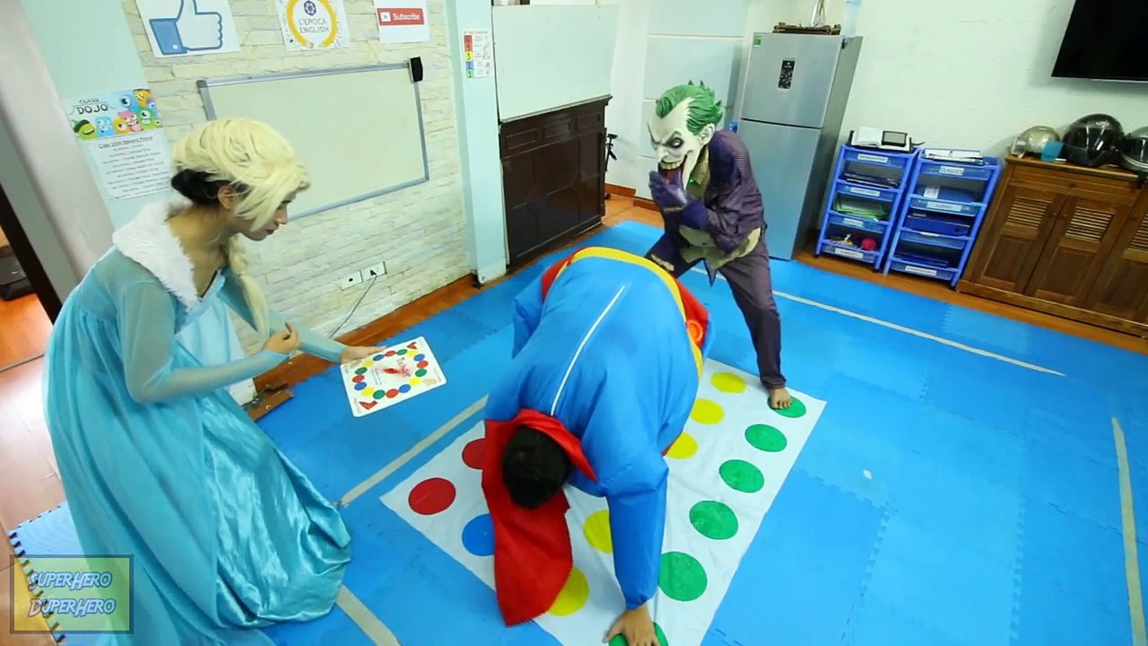 Spiderman get a BIG FAT BUTT!!! W/ Frozen Elsa vs Joker vs Doctor Blue Spiderman Fun Super