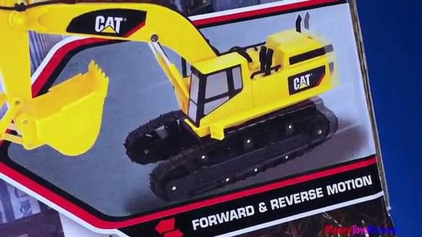 cat massive machine excavator