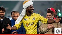Darren Sammy wears a traditional pagri (turban) at Gaddafi stadium in Lahore