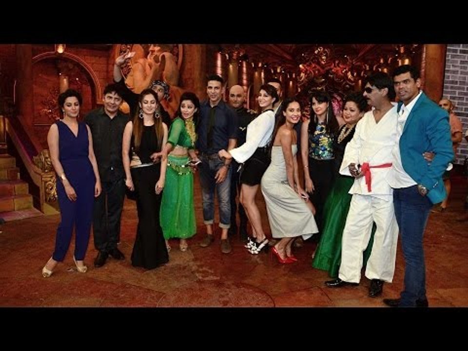 Akshay Kumar gets angry over racist jokes aimed...