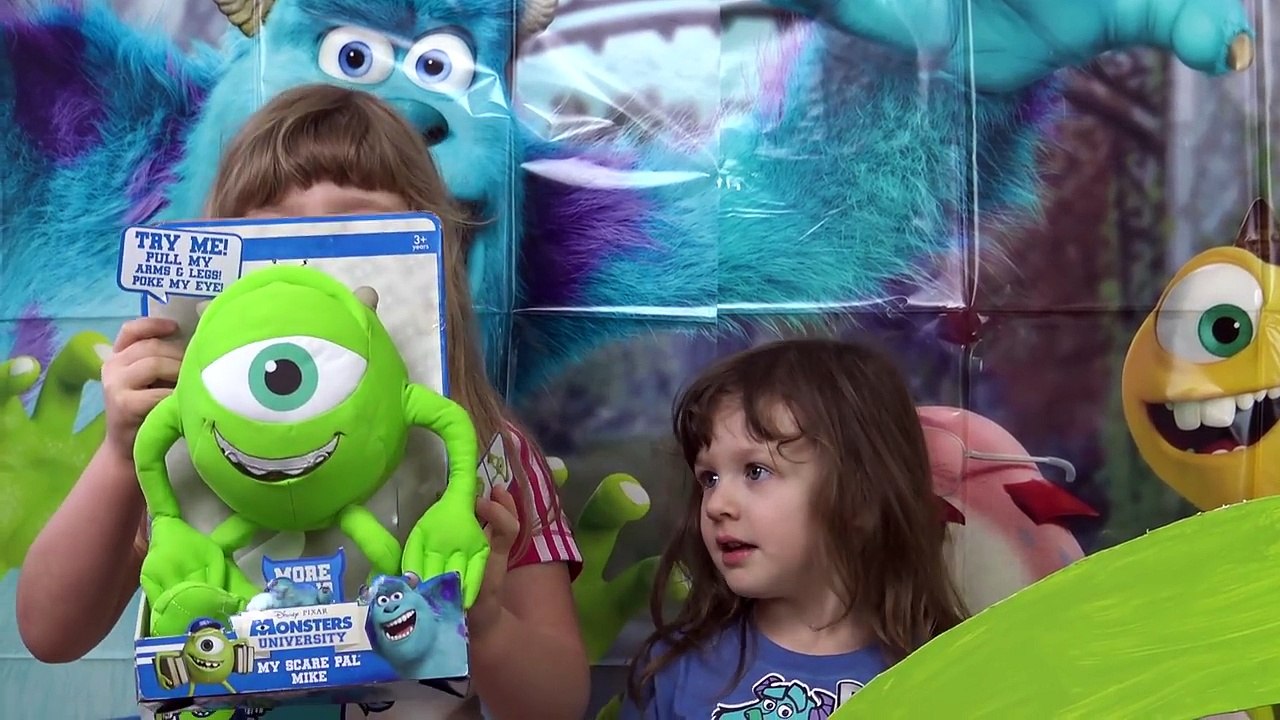 Disney Monsters Inc Super Giant Egg Surprise Biggest Egg opening Fun Kids Videos ToyCollectorDisney-Fc0LDUkC8tY