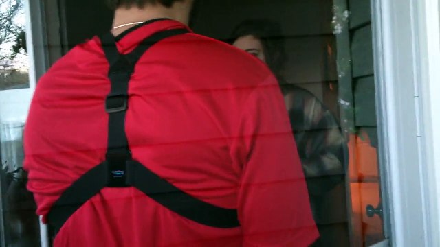 Teen who didn't recognize Ovechkin delivering pizza to attend Capitals game