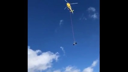 Spectaculaire arrivée par les airs des motos de Grand Prix en Andorre
