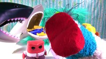 Нападение акулы Шарки это! Гиджет, Rubbel и гнев рыба для игрушек сюрпризов! Необычное Молодоженов !