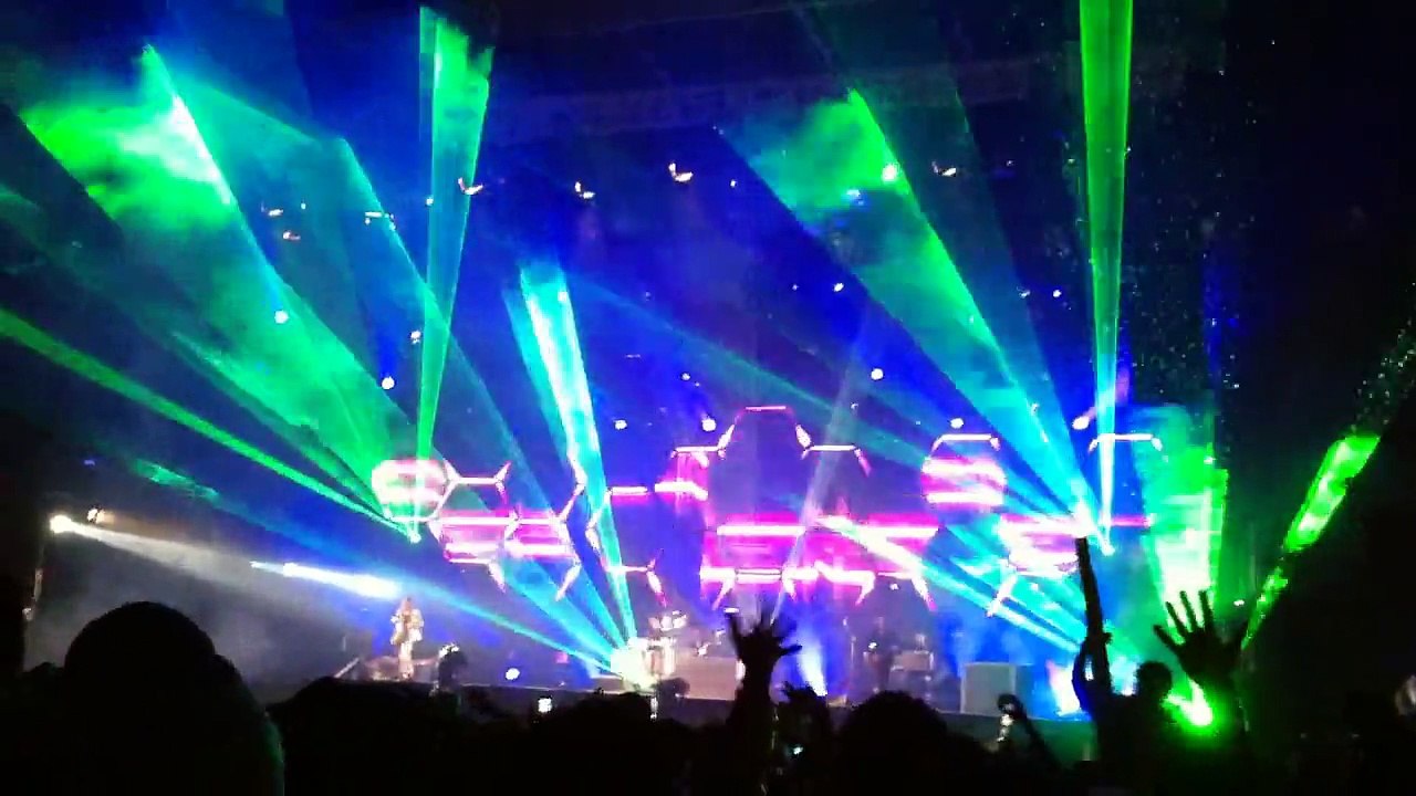 Muse - Undisclosed Desires - Festival des Vieilles Charrues - 07/15/2010