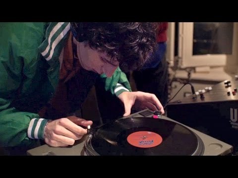 Les Daft Punk testent leur nouveau morceau - EDEN Extrait du Film