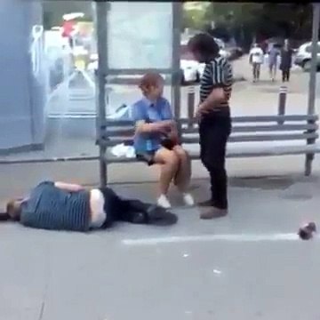 Она вообще не причемэто волосатый виноват