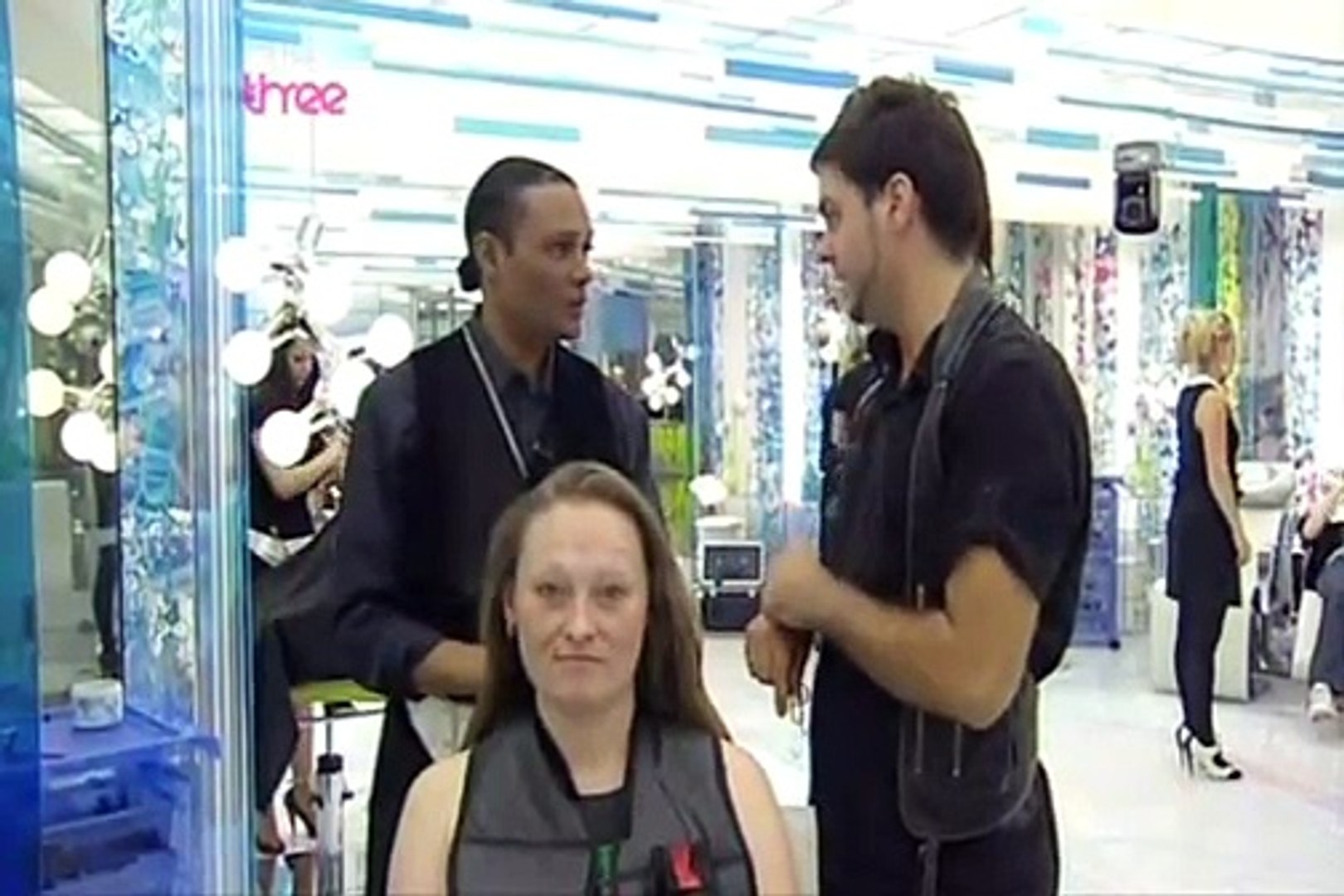 ⁣Celebrity Scissorhands makeover preview 2