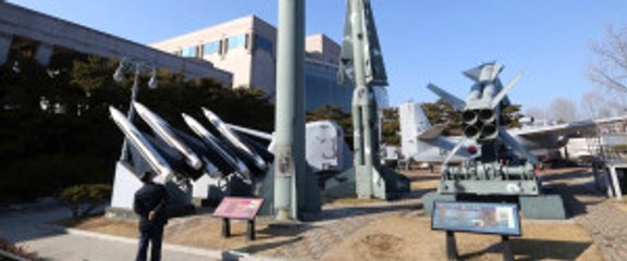 Trump'tan Japon ve Güney Kore Liderlerine Telefon