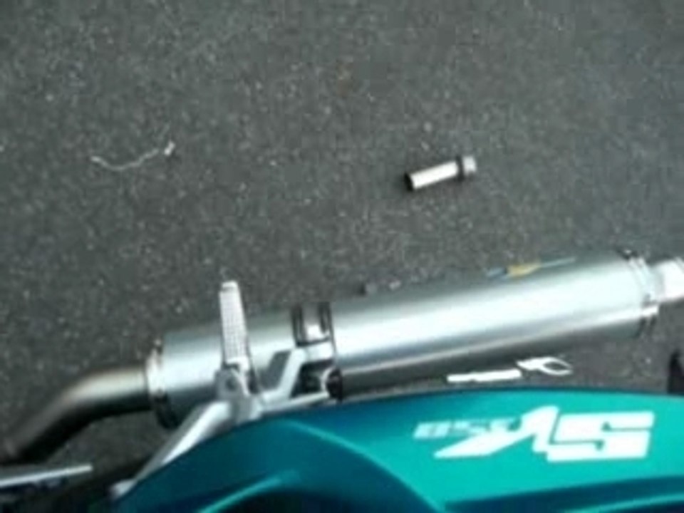 Sv 650 pot leovince sans chicane