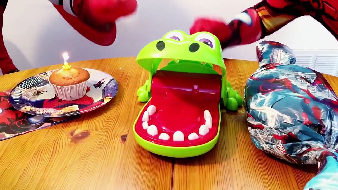 Spiderman vs Hulk vs Iron Man vs Zombie Spiderman! Fun Superhero Battle Movie in REAL LIFE