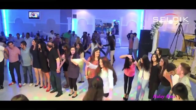 Böyle Güzel Halay Görmeyeli Uzun Zaman Oldu | Düğünde Çılgın Halaylar