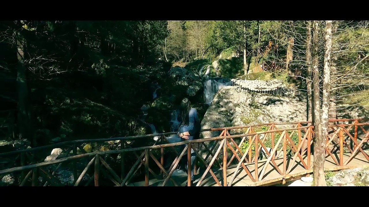 ALESSIO - COMM E  BELLO A TE VEDE  ( official video )