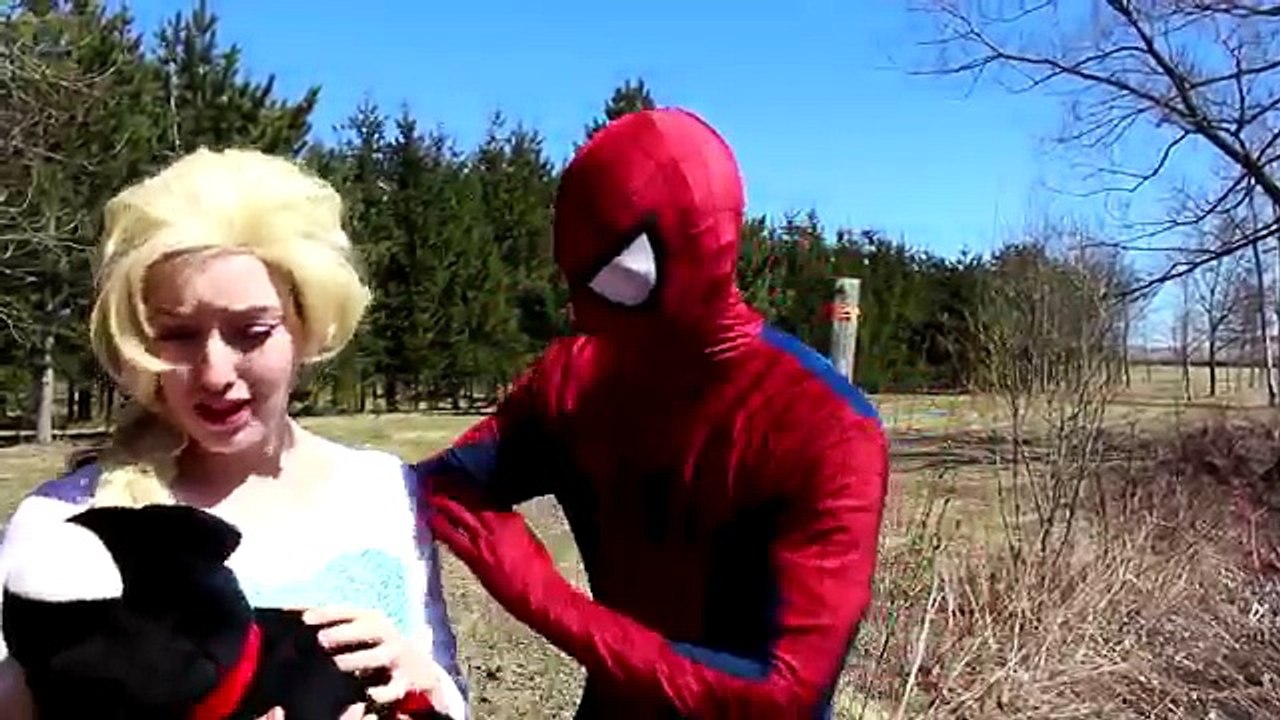Spiderman & Frozen Elsa get a PINOCCHIO NOSE! w/ Pink Spidergirl, Maleficent, Anna & Giant