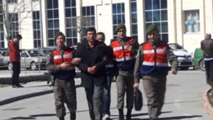 Babasını ve Amcasını Öldüren Zanlı Adliyeye Sevk Edildi