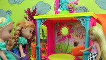 FLYING ! Lemonade ! Elsa & Anna toddlers FLY with Barbie's Magical Dreamboat - Accident ! Playing-7jb2ZB9kfxY