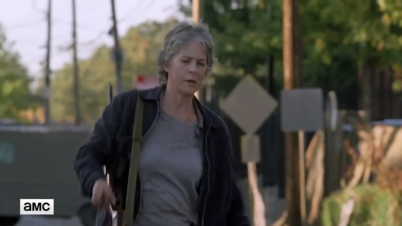 The Walking Dead - 7x13 - sneal peek - extrait de "Bury Me Here" avec Carol