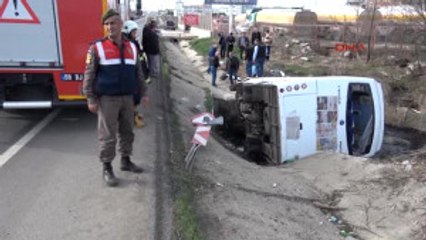 Tekirdağ'da Işçi Midibüsü Dereye Yuvarlandı: 18 Yaralı
