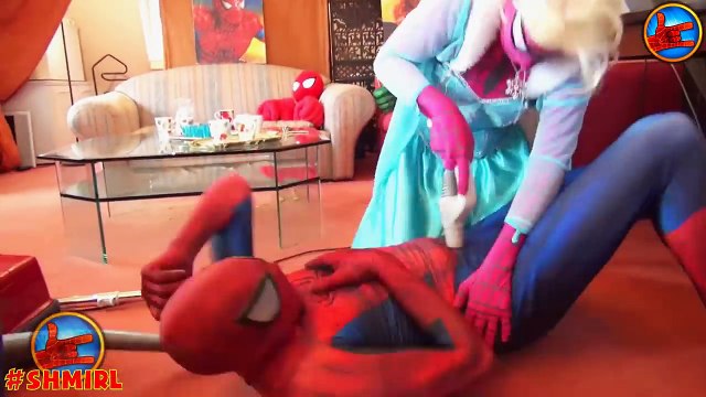 Spiderman CUTS Frozen Elsa Hair! w/ Fairy Godmother Captain America Joker Fun Superhero in