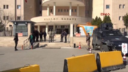 Şanlıurfa'da; Polis Müdahalesinde Gözaltına Alınanlar Adliyede