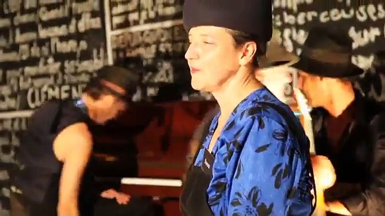 Cie Bouche à Bouche - Le Banquet des familles recomposé(E)s 2015  Paris 10