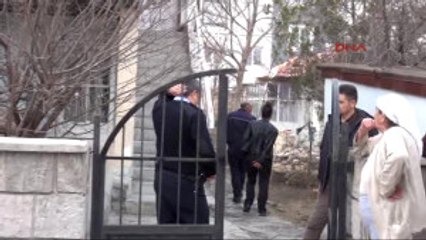 Kayseri - Bıçakla Intihara Kalkışan Şizofreni Hastasına Gazlı Müdahale