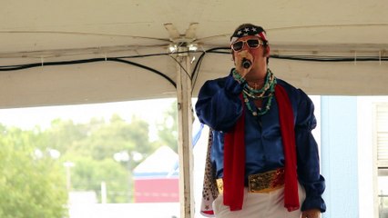 Brett LeSueur sings 'Suspicious Minds' Elvis week 2016