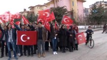 Fetö'cü Askerlere Türk Bayraklı Protesto