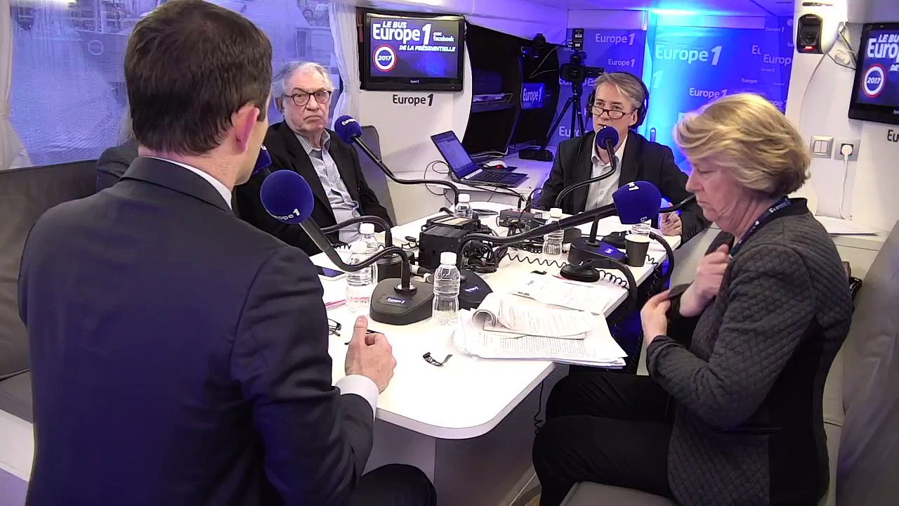 Revenu universel : Hamon veut "un complément de revenu pour tous les salariés dès 2018"