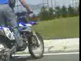 Kev Dar: Jeux de Jambe en Cadeau 🎁