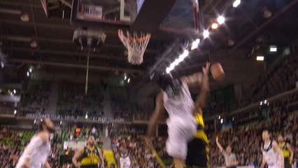 Basket Champions League - 1/8 de finale - Darryl Watkins envoie un message