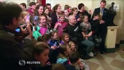 Watch Trump fans lose it after meeting president on White House tour