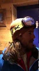 Les toilettes d'un restaurant pleine de neige après une tempête à Tignes