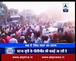 ‫انڈیا میں ایک نیک مولانا کی قبر کشائی کا منظر دیکھ کر ہزاروں ہندو ایمان لے آئے یہ اس منظر کی ویڈیو‬ - YouTube