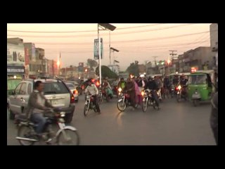 latest 2017 punjabi song Gadi rook suni  agay lal ishara