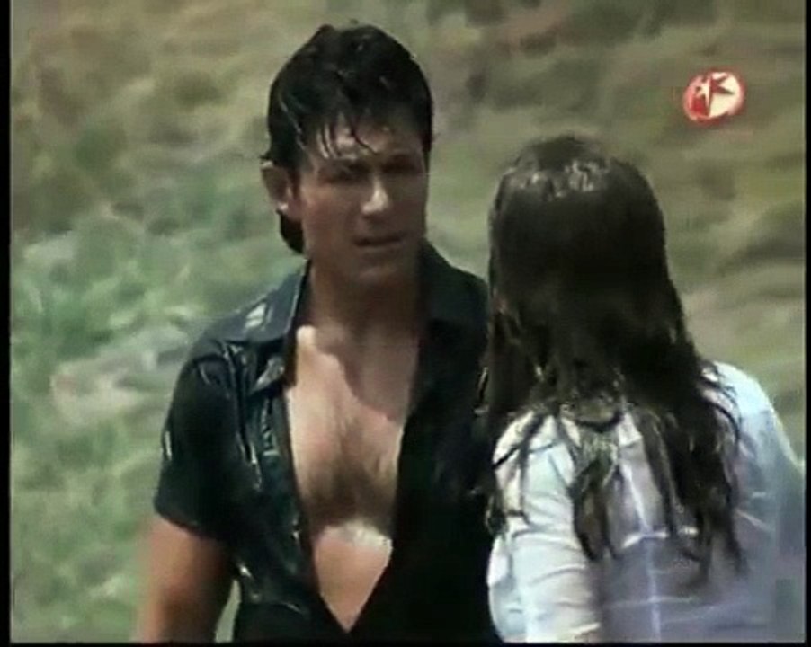 VALENTINA Y JOSE MIGUEL-EN LA CABAÑA.wmv