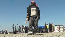 نازحون يتمنون العودة لجحيم الموصل بدل المخيمات