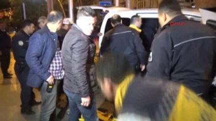Adana - Otomobil, Polis Aracına Çarptı 3 Yaralı