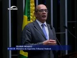 MORO LEVANDO UM COICE DE GILMAR MENDES