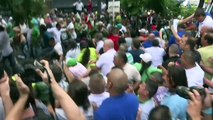 Protesta sindical masiva contra Macri anuncia huelga general