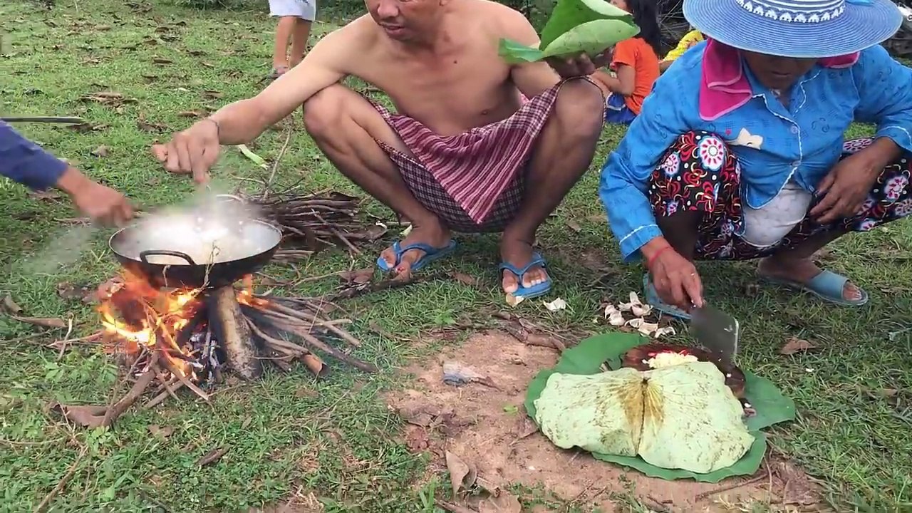 village food factory - how to cook baby lobsters   Asian food