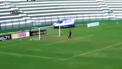 Çıldırtan gol: Santradan ağları buldu