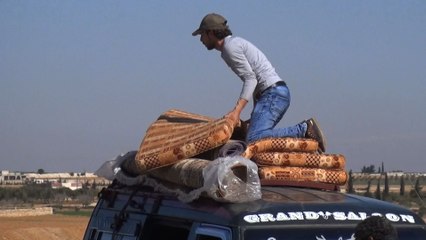Dans le nord de la Syrie, l'interminable attente pour fuir l'EI
