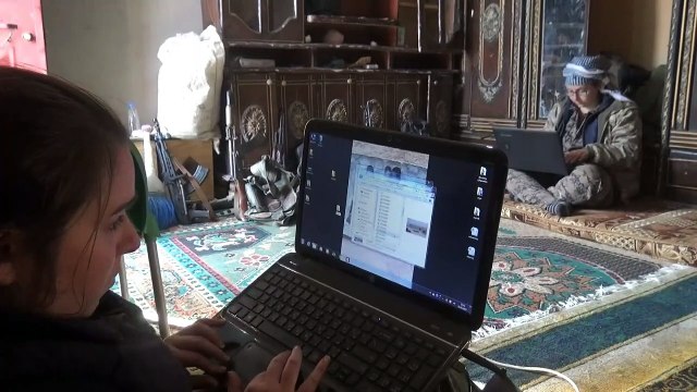 Kimmy, Firas, Maxime: ces étrangers qui luttent avec les Kurdes