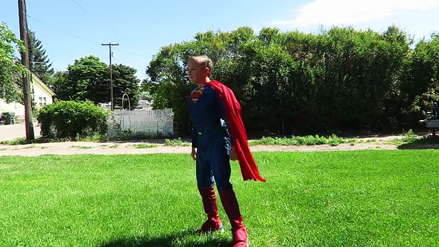 Joker CHEATS!! Frozen Elsa in Trouble at School gets pranked! spiderman laughs! Funny paro